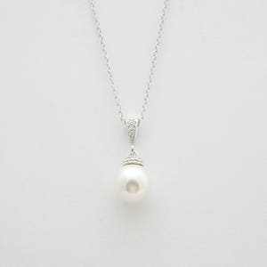 Pearl bridal necklace, Manoha, Pearl bridal necklace, ivory, pearl wedding jewelry, cultured pearl necklace, bridal necklace, Rose Gold necklace