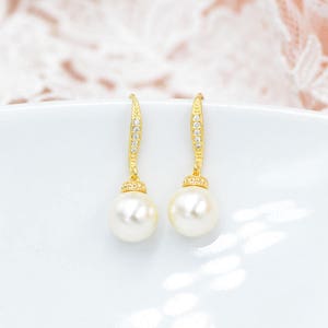Pearl bridal earrings, Manoha, Pearl wedding jewelry, Pearl earrings, Bridal earrings Pearls ivory, white image 1
