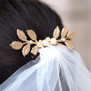 Silver leaf and branch bridal comb. Maiwen, retro boho wedding comb.