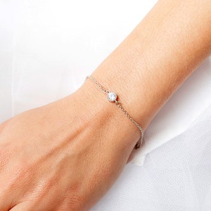 Bridal bracelet, Wedding rhinestones, rhinestone wedding jewelry, Solitaire bracelet, Solitaire bridal bracelet, Rhinestone bridal bracelet, wedding jewelry