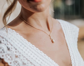 Collier mariée perles et fleur, Kate, Bijoux mariage perle blanche, Bijoux mariage gouttes, bijoux mariage, Collier perle ivoire.