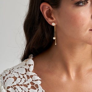 Boucles d'oreilles mariée perles pendantes. Léa, boucles d'oreilles lobe mariée dorées et ivoire. image 9