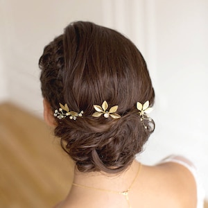 Bridal bun picks, Wedding picks, bridal hairstyle, Boho bridal hairstyle, bridal bun pick, golden leaf bun pick, hairstyle