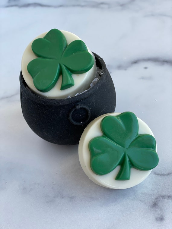 dipped oreos for st patricks day nail