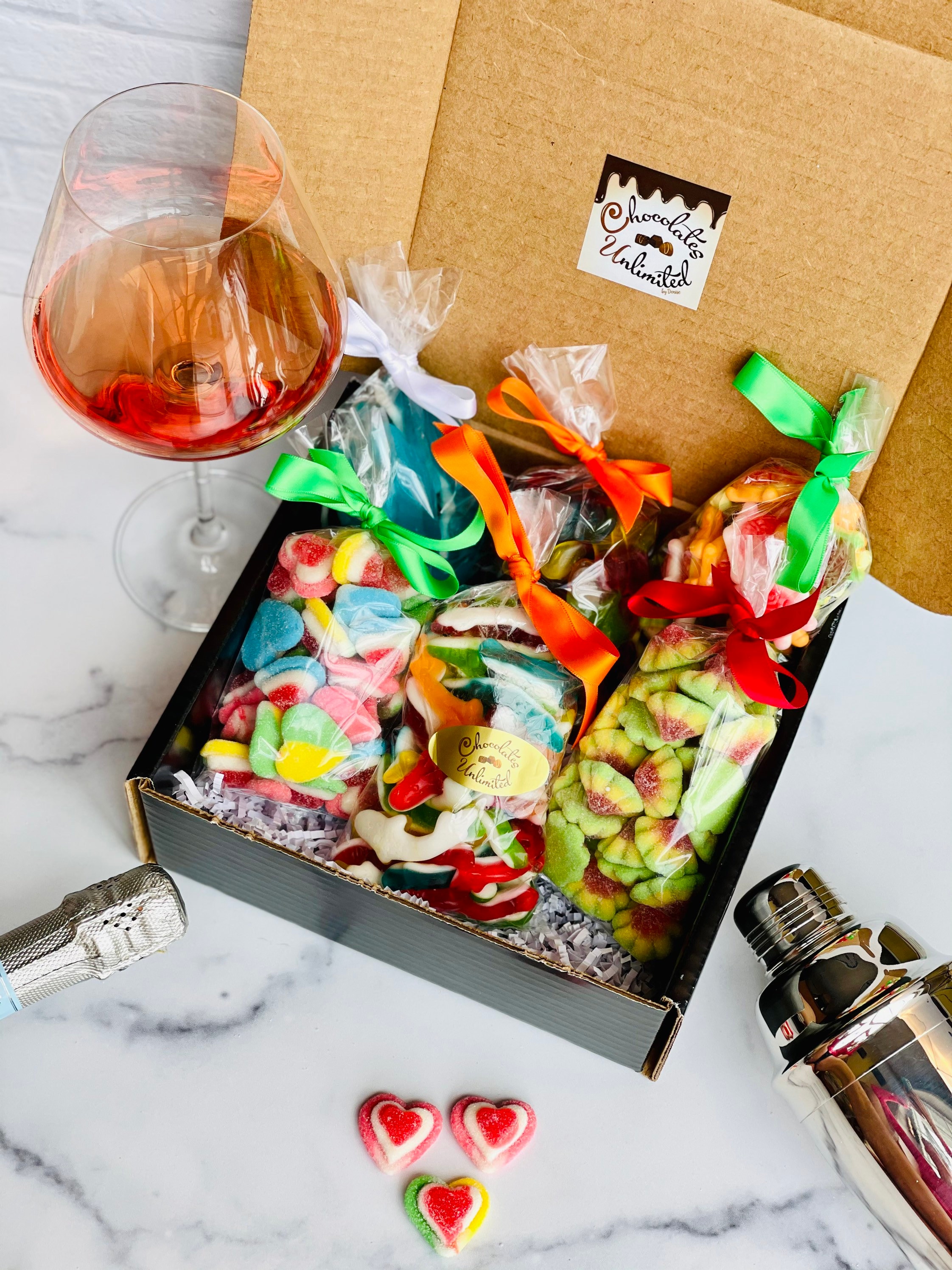 Candydubi  Cajas de Regalo Originales: Chuches, Snacks y Chocolates