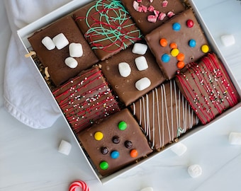 Box of 9 Chocolate Covered Graham Crackers, Stocking Stuffer, Wedding Favors, Baby Shower, Birthday Gift, Gifts for Her, Christmas