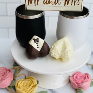 Set of 2 Wedding Hot Chocolate bomb, Engagement Hot Chocolate Bombs, Wedding Favors, Cocoa Bombs Marshmallows, Hot Cocoa bombs