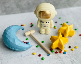 Astronaut, Outer Space, Easter basket, Gender Reveal, Gifts for Boy, Outer Space Party, Space Birthday, Breakable Chocolate, He or She