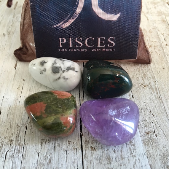 pisces horoscope stones