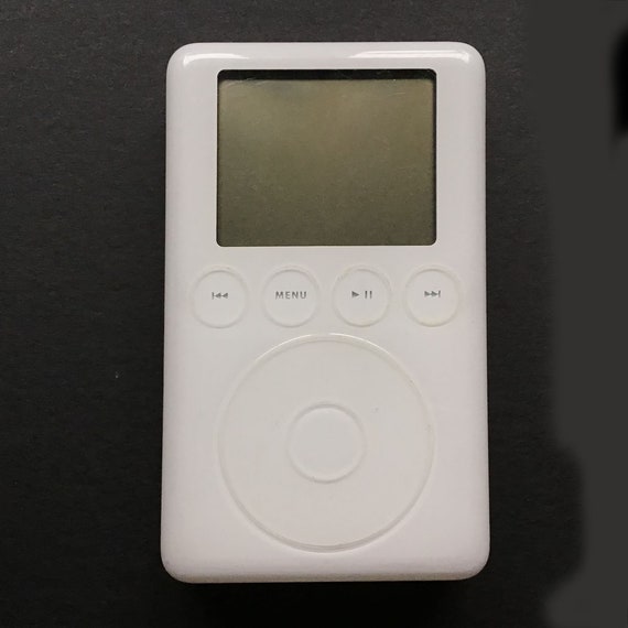 Apple Ipod 3rd Generation 30GB Stainless Steel & White. Model