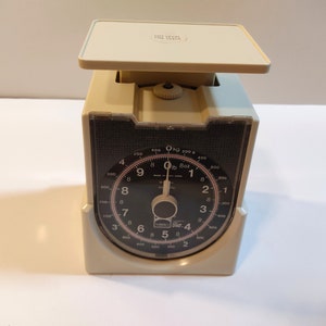Vintage Kitchen Scale - Mirro Kitchen Food Produce Scale Hong Kong Newell Group Mirro Small Scale