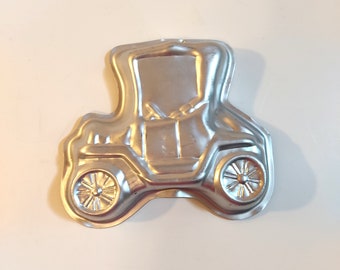 Wilton Model T Car Cake ou Jello Mold - Petit moule à gâteau de voiture vintage Wilton - Modèle T 1975