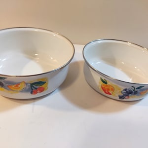 Enamel Bowl Set - Vintage Mid Century Kitchen Lincolnware Enamel Bowl Set Enamelware Bakeware Corelle Fruit Design
