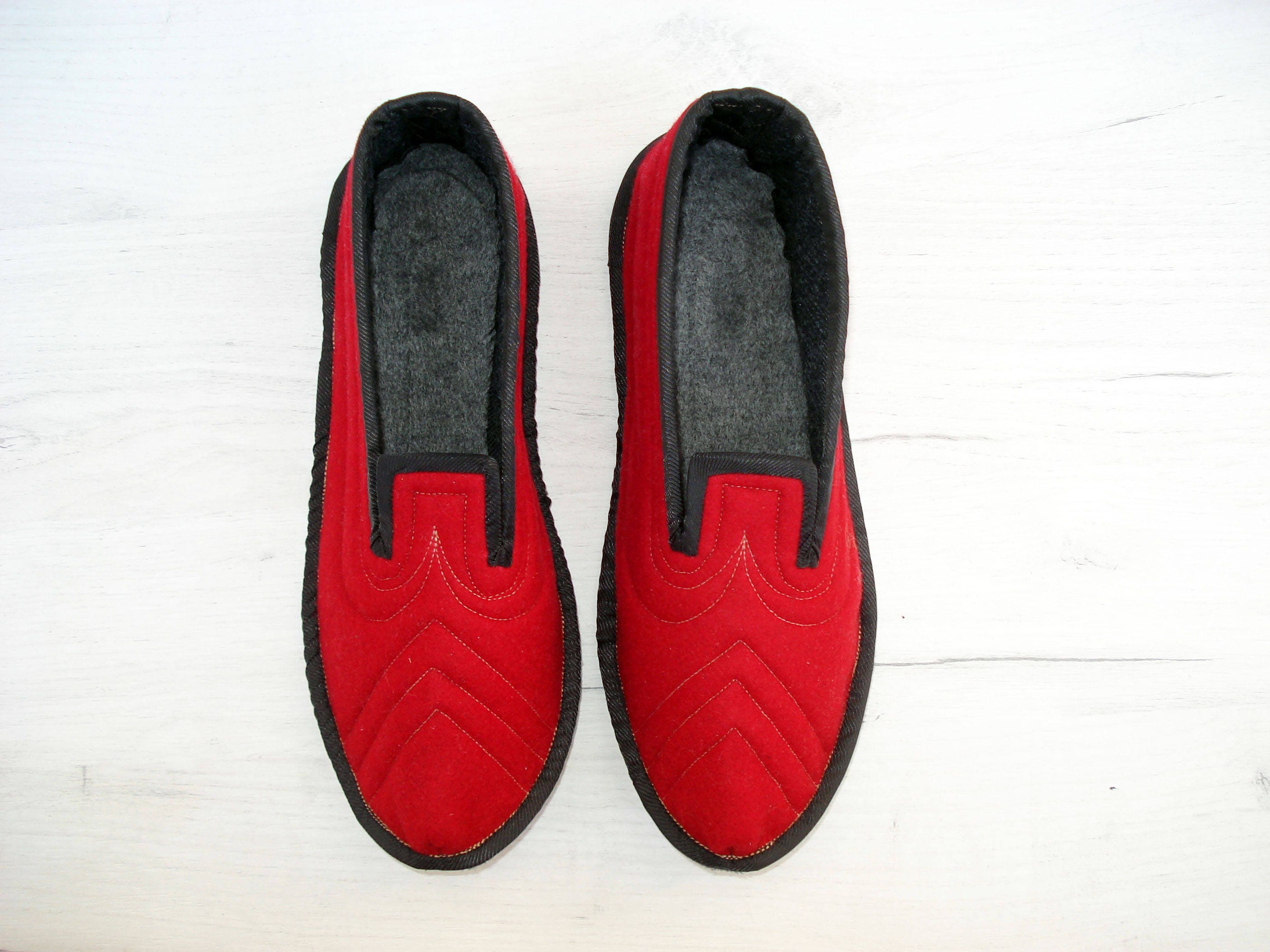 red apple slippers price