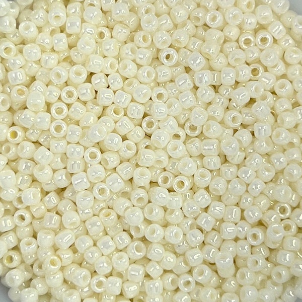 11/0 Toho Opaque Luster 30g, Eggshell White, Seed Beads Japanese,  421, Round Rocaille