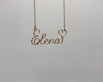 Collier personnalisé ,Bijoux uniques, Idée cadeau  Bijoux artisanaux en fil