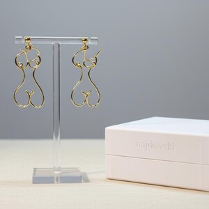 Boucles d’oreilles silhouette visage féminin en fil image 4