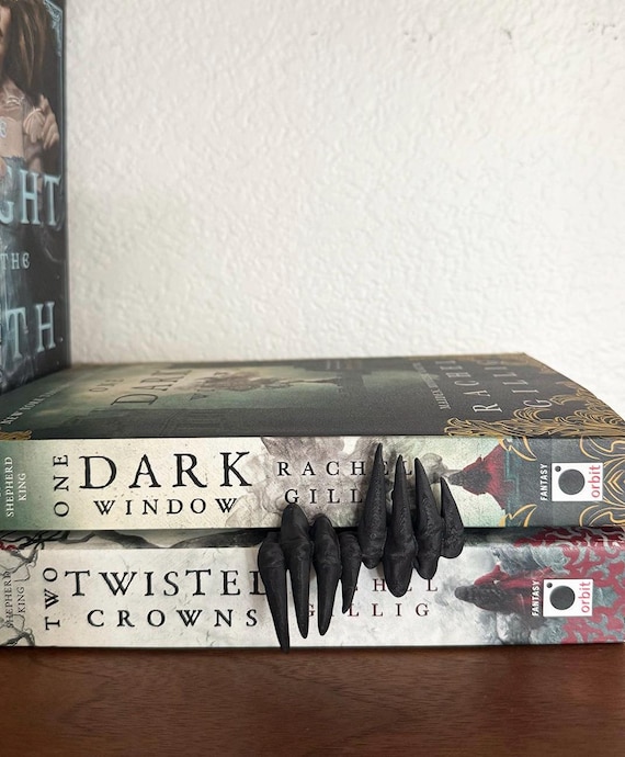 One Dark Window Nightmare Claws Book Nook Insert - Be Wary Be Clever Be Good - Romantasy Dark Romance - Bookshelf Decor - Bookish Gift