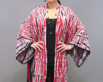 Kimono Bata Teñida a Mano en Rojo con Técnica Tie-Dye, Abrigo Largo de Rayón, Tallas Grandes
