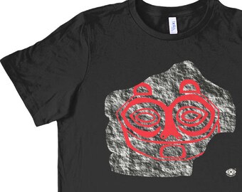Petroglyph of Tsagiglala Women/'s T-shirt She Who Watches Columbia River Gorge