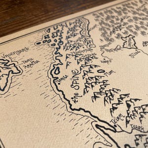 Hand-drawn Eragon Map: Alagaesia Fantasy Print Art imagen 4