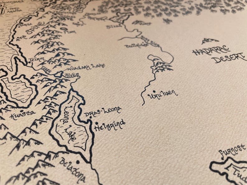 Hand-drawn Eragon Map: Alagaesia Fantasy Print Art imagen 8