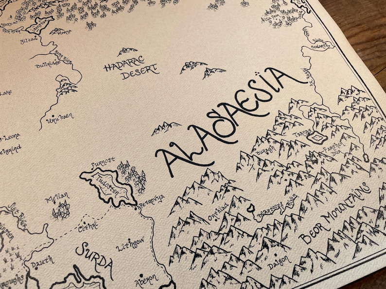 Hand-drawn Eragon Map: Alagaesia Fantasy Print Art imagen 10