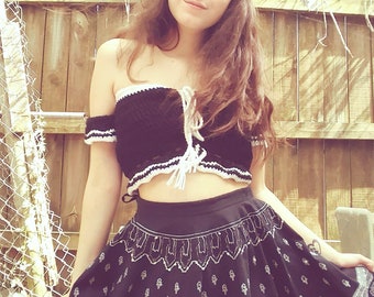 Crochet Wavy Black & White Off The Shoulder Crop Top English PDF Pattern