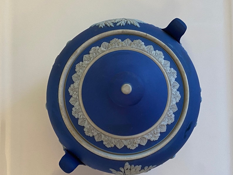 Wedgwood Neoclassical Portland Blue Older Jasperware Porcelain Sugar Bowl 1905 image 3