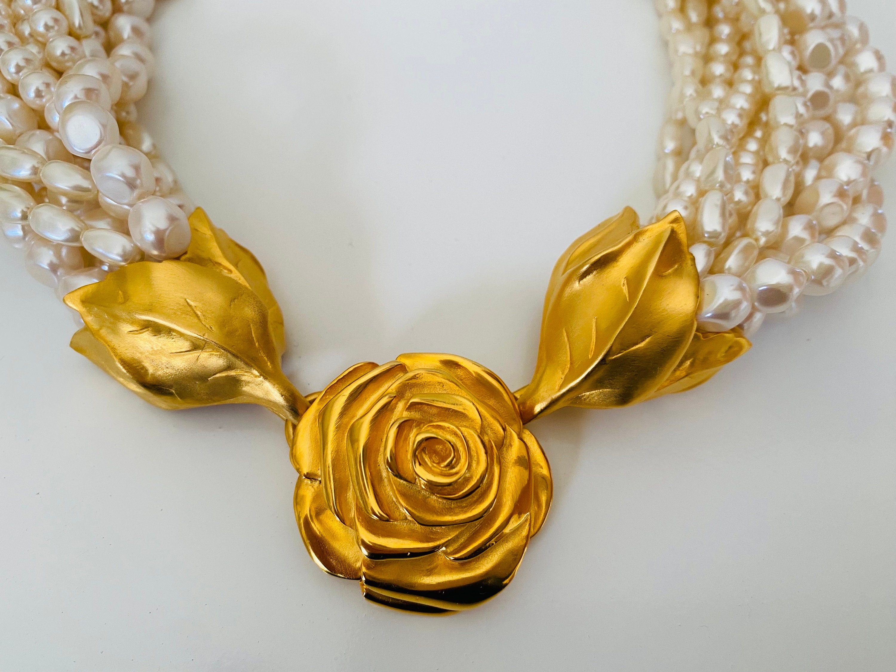 Givenchy Vintage Rose and Faux Pearl Torsade Necklace MINT