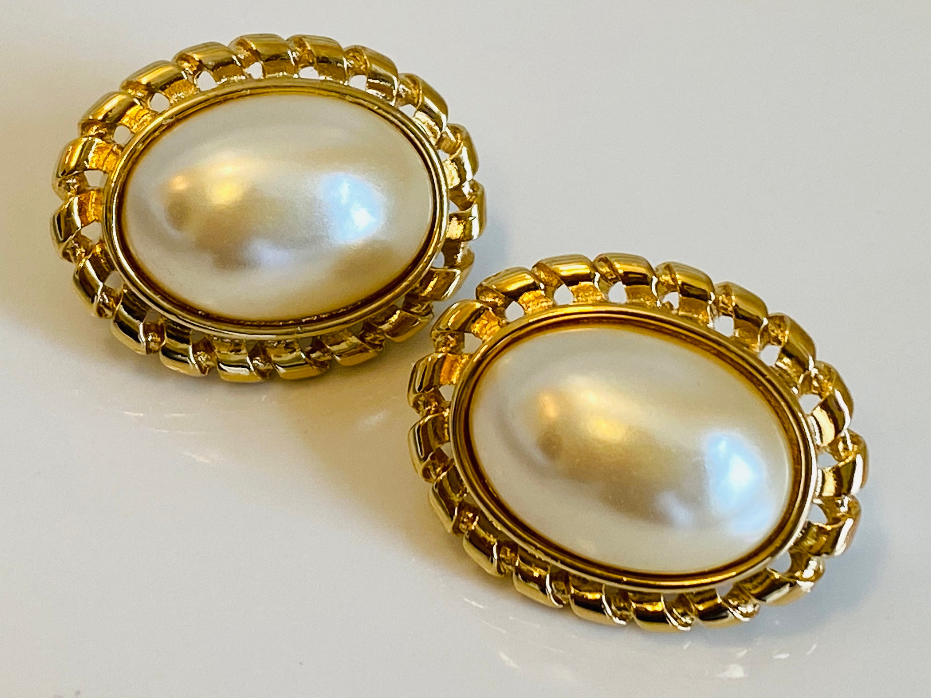 Miu Miu pre-owned silver pearl drop clip-on earrings