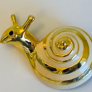 Les Bernard Vintage Gold Tone Enamel Figural Snail Escargot Brooch