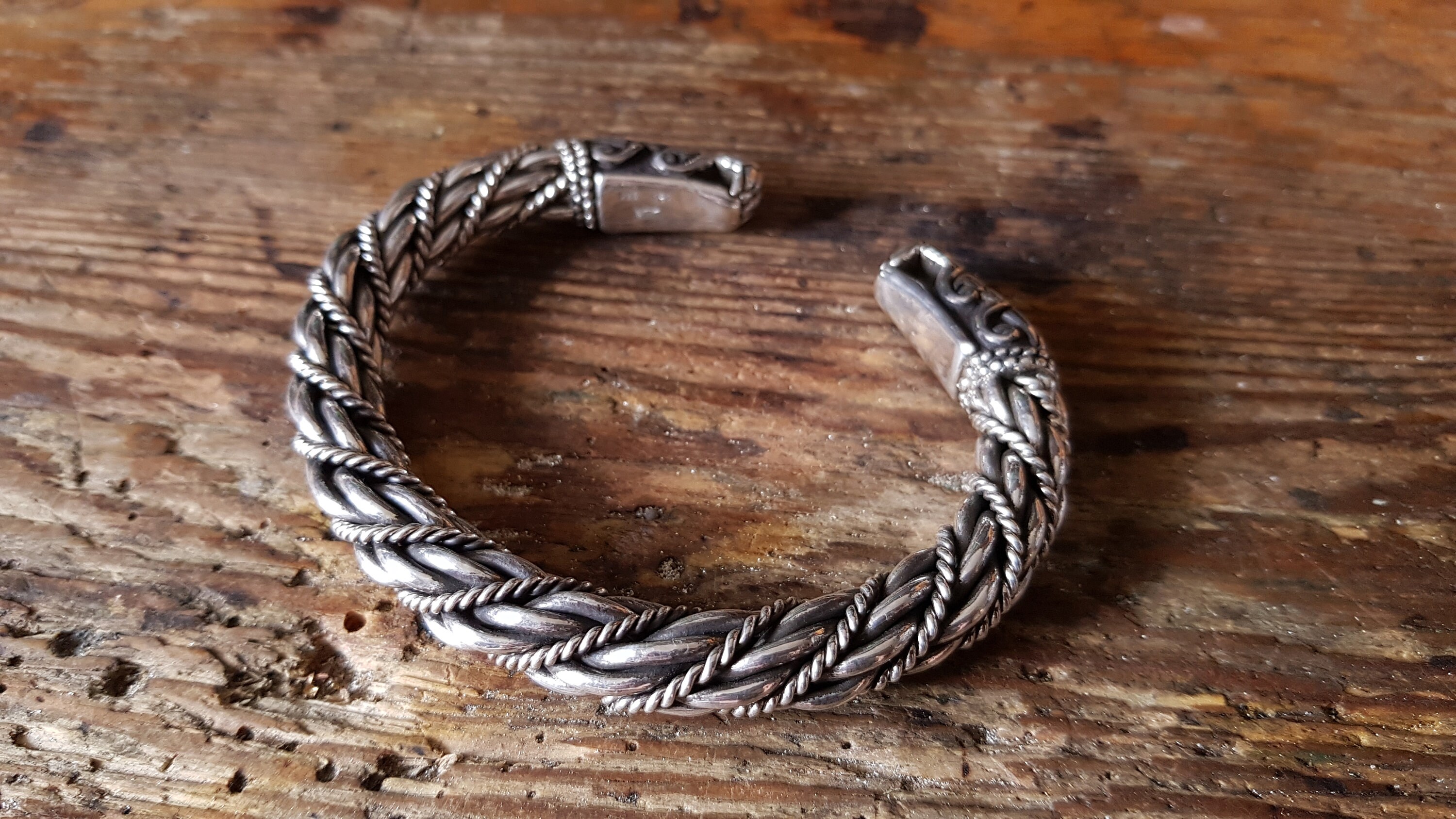 Bracelet En Argent Massif Têtes De Dragons - Maille Torsadée - Longueur 22 Cm - Occasion Très Bon état