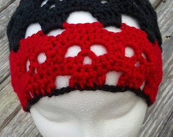 Bonnet de crâne rouge noir, chapeau de crâne, vêtements d'hiver, bonnet de crâne de crochet, hommes ou femmes, chapeau unisex, chapeau de garçon ou de fille, toque, Tam