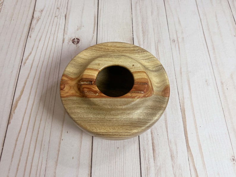 Camphor wood bowl - top view