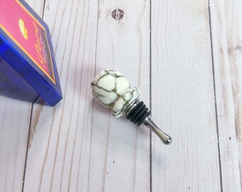 Marbled Resin Wine Stopper: White and Gold, Chrome Finish