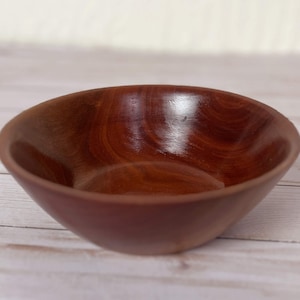 Eucalyptus wood bowl - side view