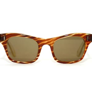 Sunglasses 50&#39;s Eyeglasses Cat Eye Frame Women&#39;s Gift Idea New Old Stock NOS Large Size Genuine Vintage FREE SHIPPING