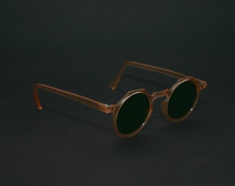 Lunettes de soleil anciennes des années 1940 rondes Panto taille moyenne 40-24-135 livraison gratuite NOUVEAU vieux stock NOS rose vert