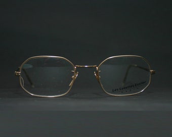 Essilor Elegant Oval Octagonal Eyeglasses Frame Gold Plated 1980's Eye Glasses Mod 274  FREE shipping Rx 50-21-140 Medium NEW Old Stock