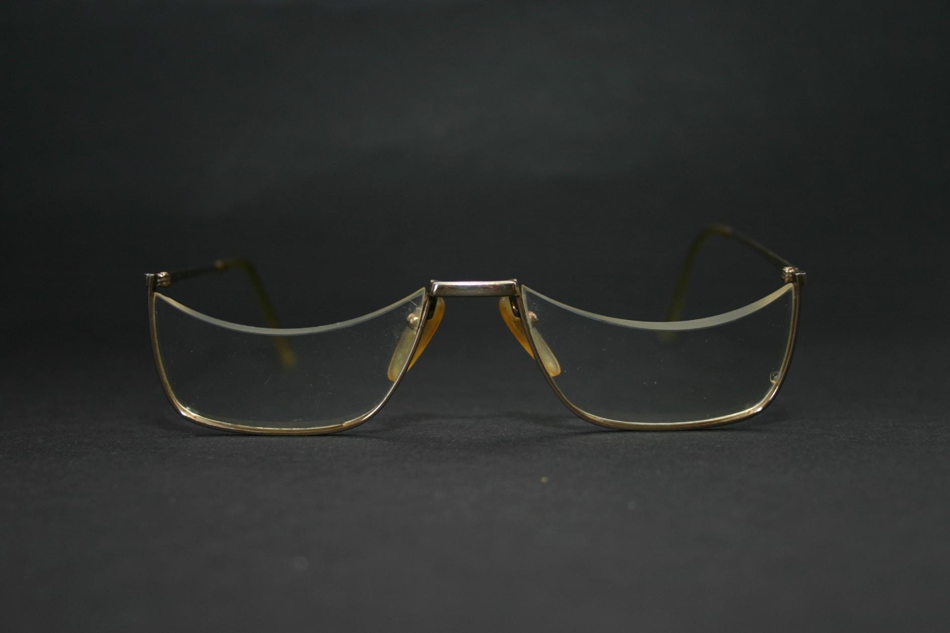 Half Moon Vintage Reading Glasses - Spring Hinge +1 To +4 Strength, Unisex Metal Frame