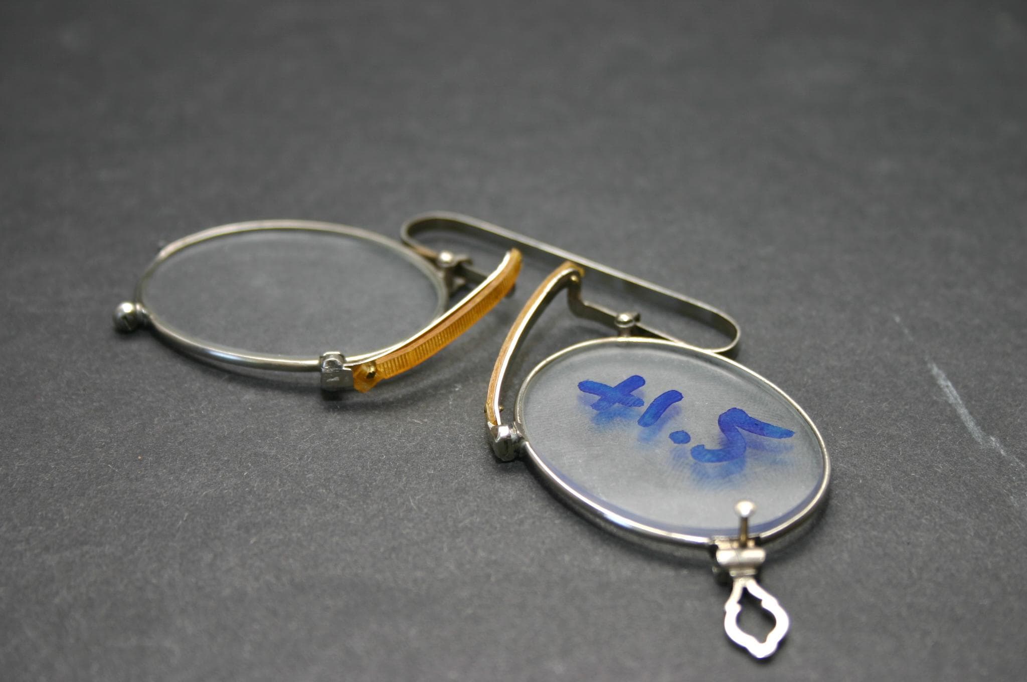 Antique pince nez - Etsy 日本