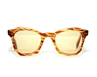 Occhiali da sole anni '50 Occhiali da vista Cat Eye Frame Visione notturna Lenti gialle Donna La sua idea regalo Come nuovo Medio Grande Vintage autentico SPEDIZIONE GRATUITA