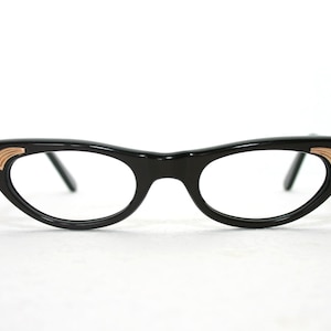 Cat Eye Glasses Vintage Shiny Brown w Gold Women&#39;s 60&#39;s Eyeglasses Eyewear FREE SHIPPING Small 48-46-20-22-130-135 NEW Old Stock Row Ddr