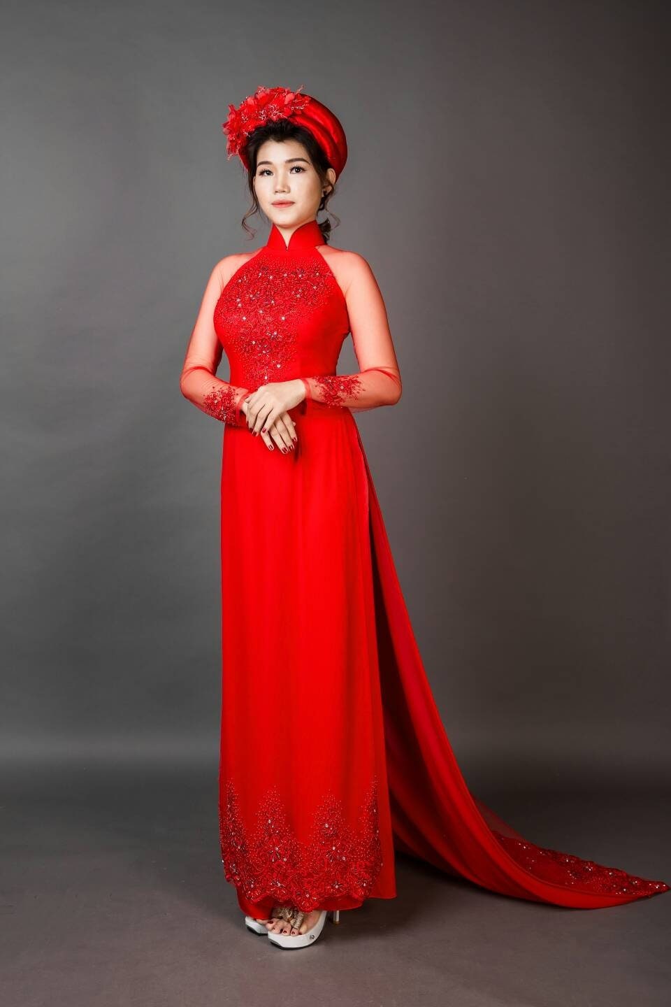 Hochzeit Ao Dai Mit Langem Zug Rote Farbe Schone Stickerei Etsy