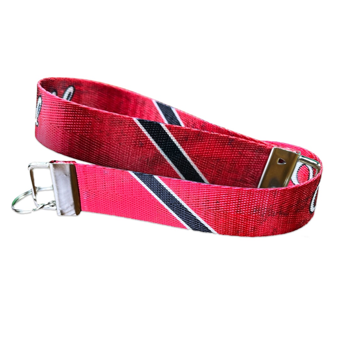 Personalized Artistic Trinidad and Tobago Flag Keychain With Name, Text