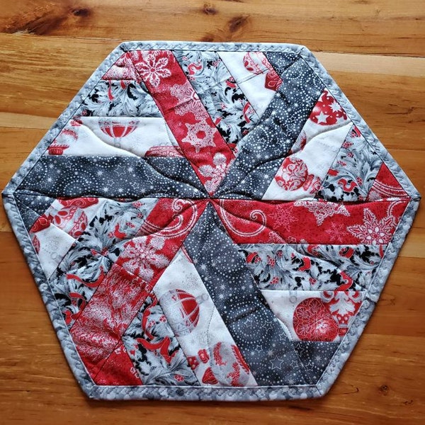 16x19 Quilted Christmas Holiday Winter Hexagon Centerpiece Christmas Table Topper, made from silver Holiday Flourish, Robert Kaufman.