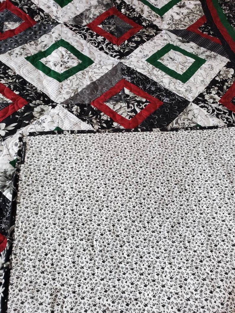 Large Lap Throw Table Topper Quilt, 56x68 in large blocks.Black/white, forest green and dark red prints. Pet free/smoke free home.Christmas image 3