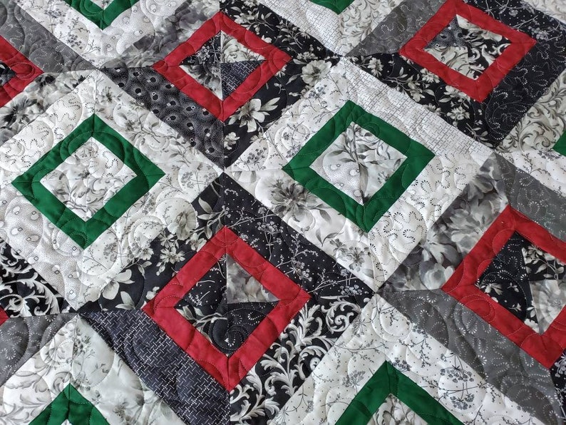 Large Lap Throw Table Topper Quilt, 56x68 in large blocks.Black/white, forest green and dark red prints. Pet free/smoke free home.Christmas image 2