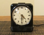 Hammond Junior Bakelite Clock, Vintage Art Deco Synchronous Timepiece, 1930s